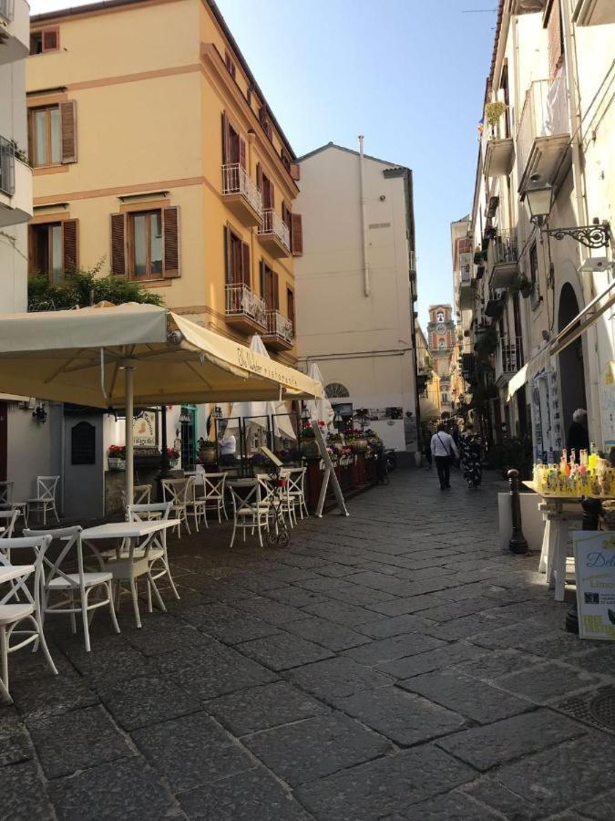 Appartamento Emy House Sorrento Esterno foto