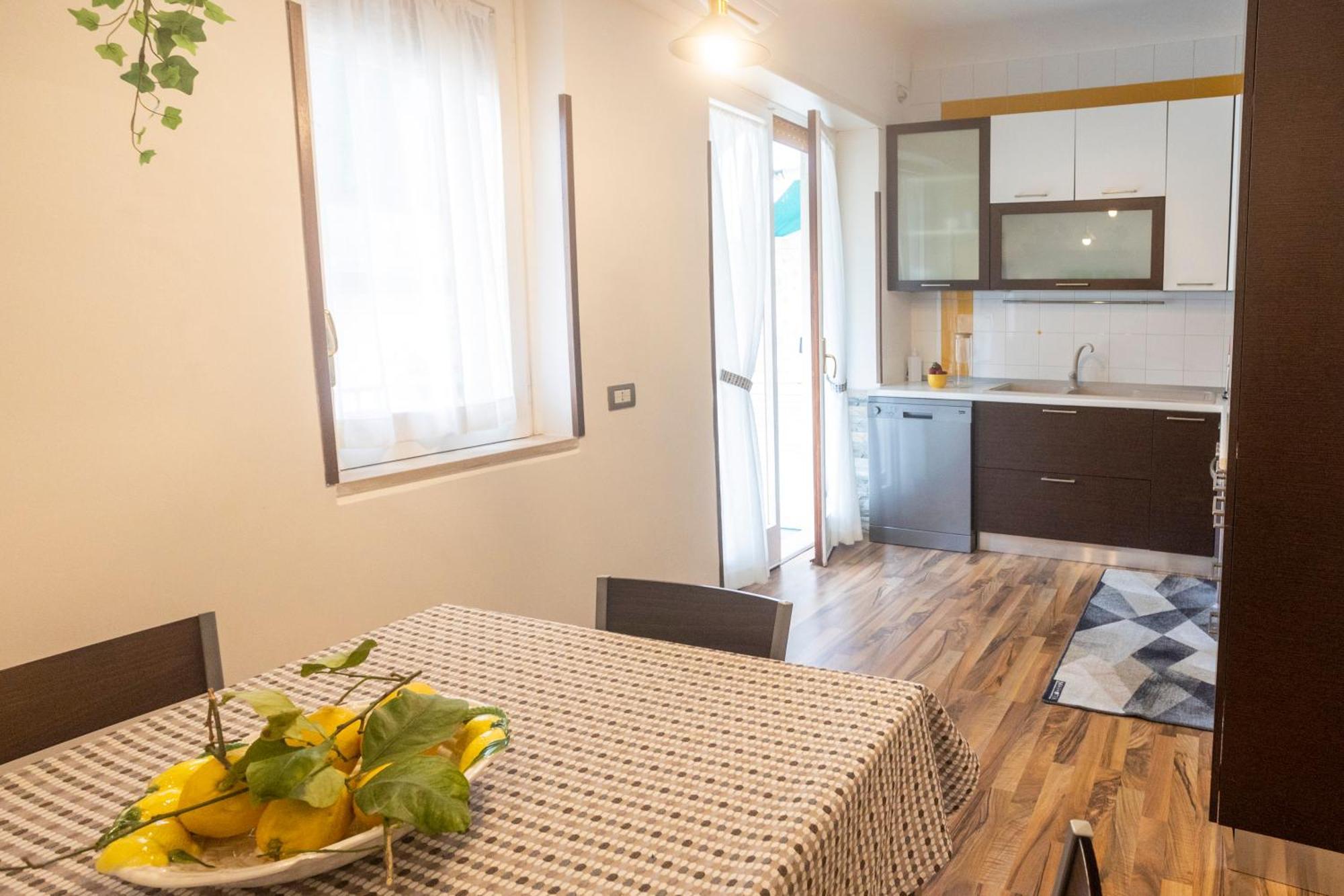 Appartamento Emy House Sorrento Esterno foto